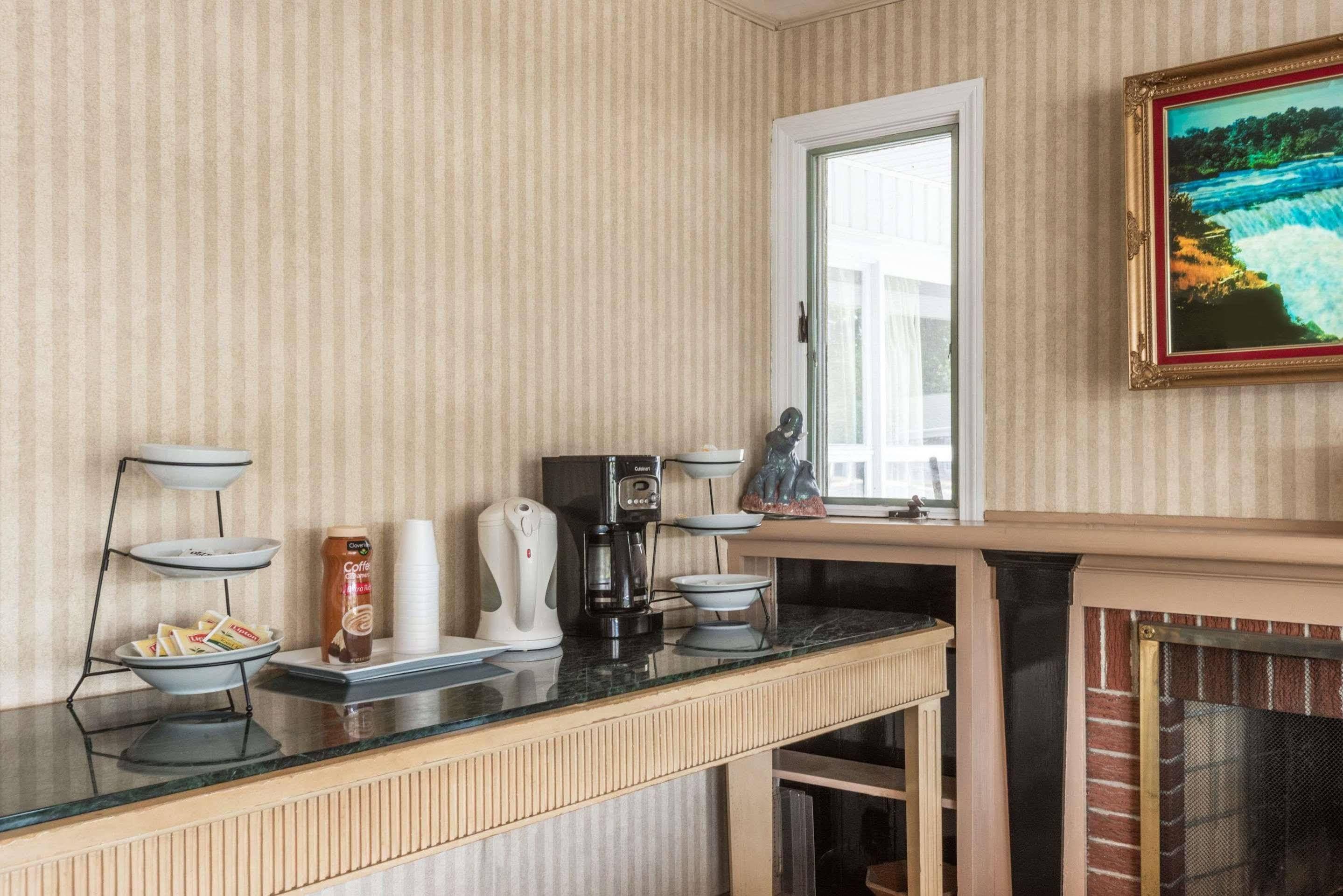 Elite Inn Moosup Exteriér fotografie